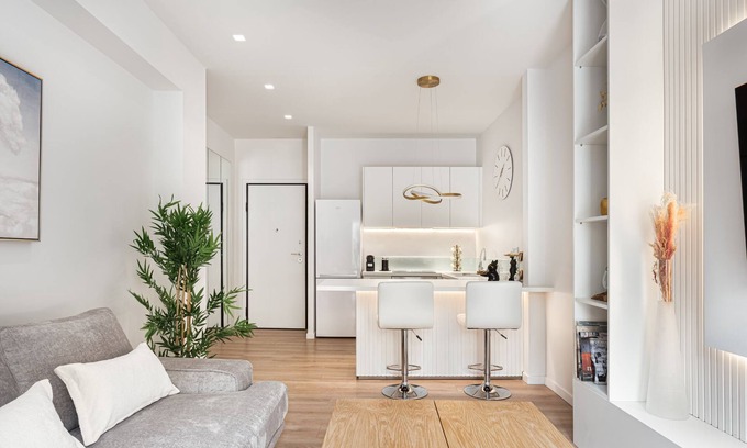 Kinosargous Apartment | Acropolis Sherlock Residence