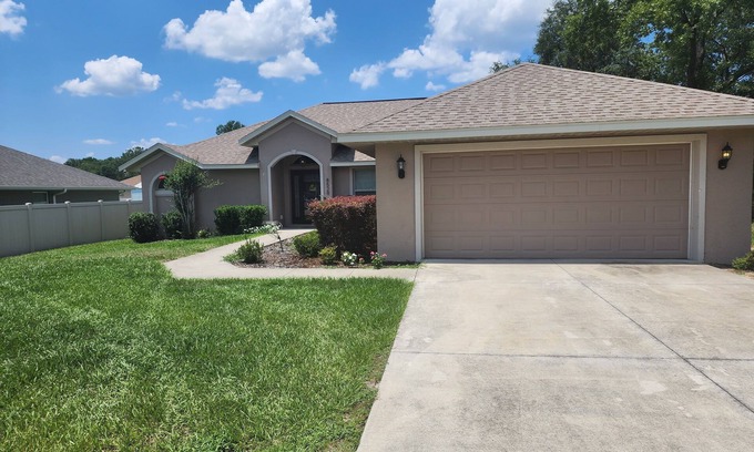 Summerfield House | Across the street from The Villages