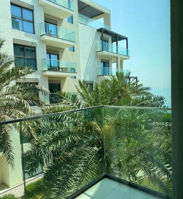Sharm Apartment | Address Beach Resort Fujairah Apartment by Blue World - 2