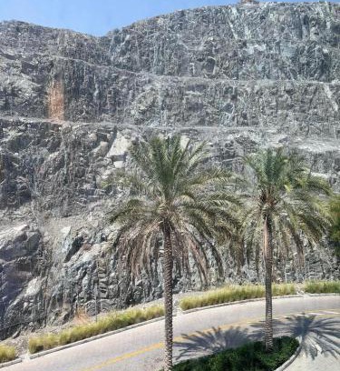Sharm Apartment | Address Beach Resort Fujairah Apartment by Blue World - 3