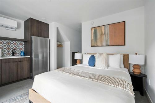 Kerns Apartment | Adelynn Studio - Spanish Style in Hip Kerns