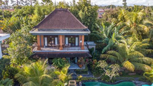 Pengosekan House | Adi Santia Bungalows