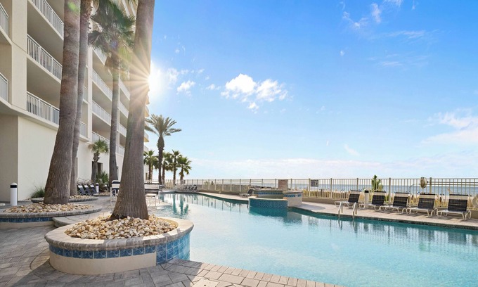 Orange Beach Condo | Admiral's Quarters 1407 by Liquid Life
