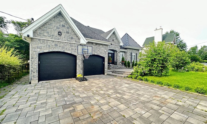 Gatineau Apartment | Adorable 1 Bedroom Guesthouse/Free Parking