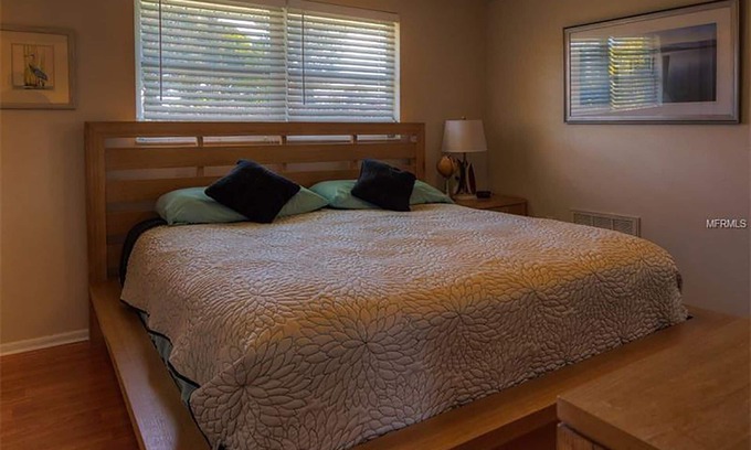 Englewood Cottage | Adorable Cottages on Lemon Bay