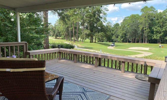 Tallahassee Boat Rental | Adorable Golf Course House in Tallahassee