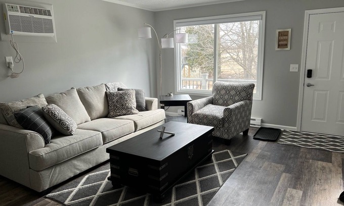 Holly Apartment | Adventure Acres- Suite B4