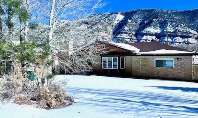 Durango House | Adventure HQ! Families /Groups seeking escape and privacy in a prime location.