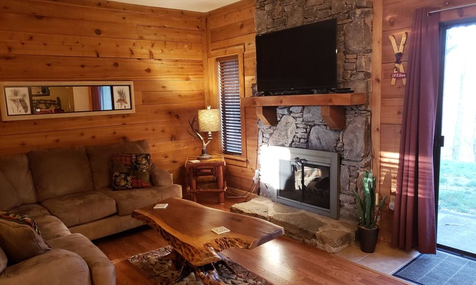Seven Springs Condo | Adventure In the Woods @ Seven Springs Resort!