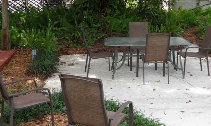 Davenport House | AFFORDABLE. BEAUTIFUL. 4,200 S.F., near Disney and Singing Tower