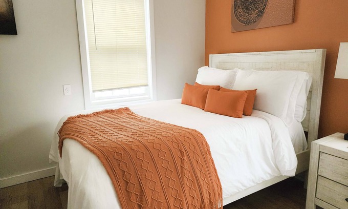 Queens House | Affordable luxury in NYC 10 mins from JFK.