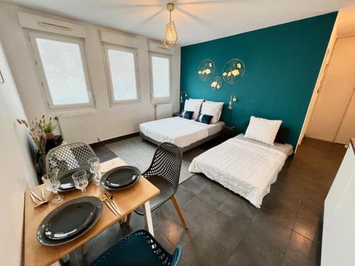 Grand Clement Apartment | Agatha : ACCES FACILE GARE PARDIEU/EUREXPO/AEROPORT/GROUPAMA STADIUM