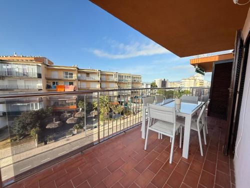 Santa Margarida Apartment | Agi Montseny