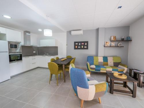 Roses Town Center Apartment | Agi Peater Center