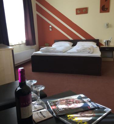 Pecs Hotel | Agoston