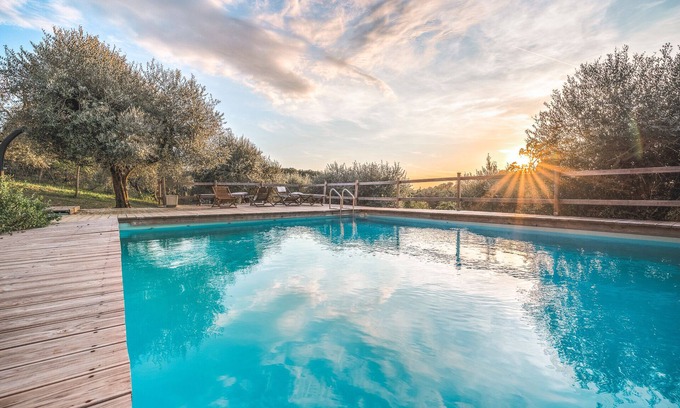 Montecastello Apartment | Agriturismo Alpaca - RIGOLETTO Panoramic apartment with swimming pool