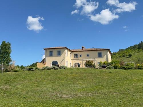 Santa Fiora House | Agriturismo In Campagna