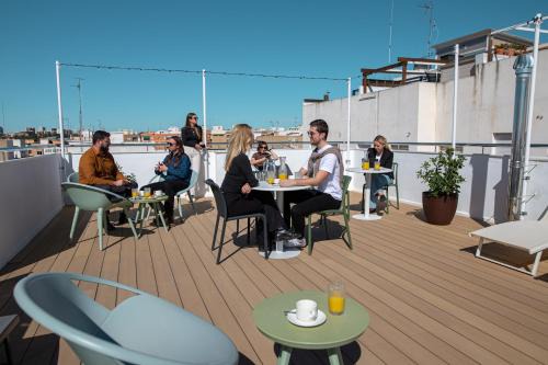 Burjasot Hotel | Aila II Hotel Boutique by SingularStays - Digital Access