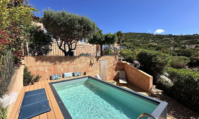 La Londe-les-Maures House | Air-conditioned villa for 6 people with a pool in the Domaine de Valcros in La Londe-les-Maures