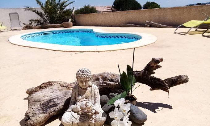 Pont-Saint-Esprit Villa | air-conditioned villa heated fenced swimming pool private fenced parking quiet location
