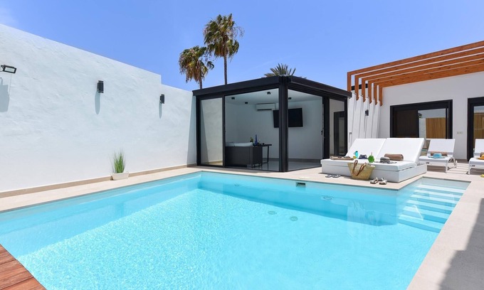 Playa del Ingles Apartment | Aisha by VillaGranCanaria