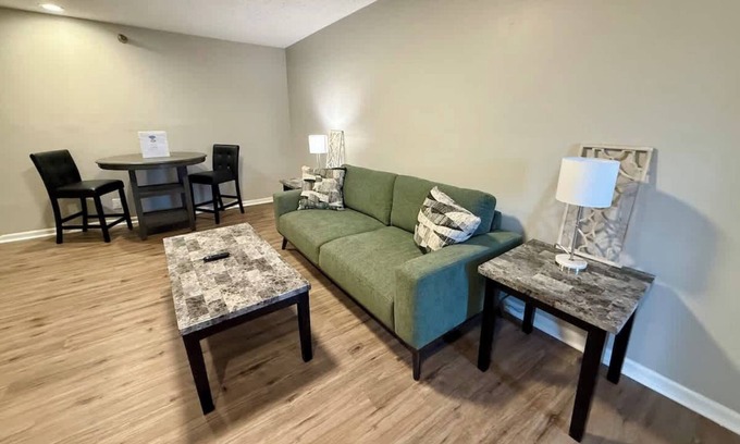 South Central Omaha Apartment | Aksarben, close to I-80, parking on site