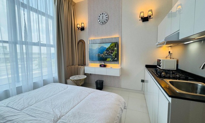 Jumeira 3 Apartment | Al Manara PREMIUM SHK ZAYED STUDIO