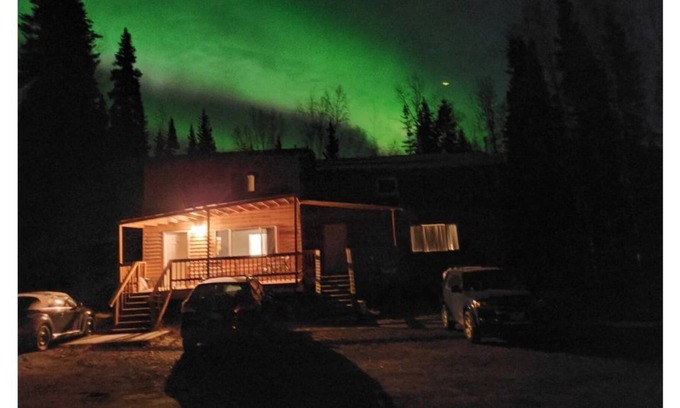 College Cabin | Alaskan Cozy Cabin