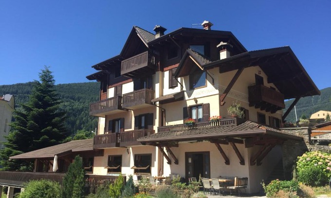 Monno Hotel | Albergo Quai