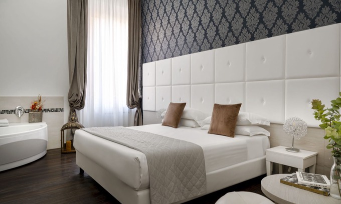 Historic Center Hotel | Albergo Rossini 1936 Small & Charming