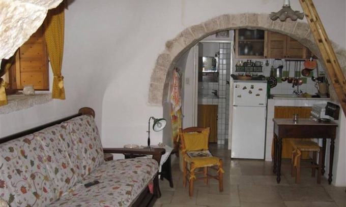 Mola di Bari Apartment | Alberobello-Centro Storico-Trullo panoramico con giardino