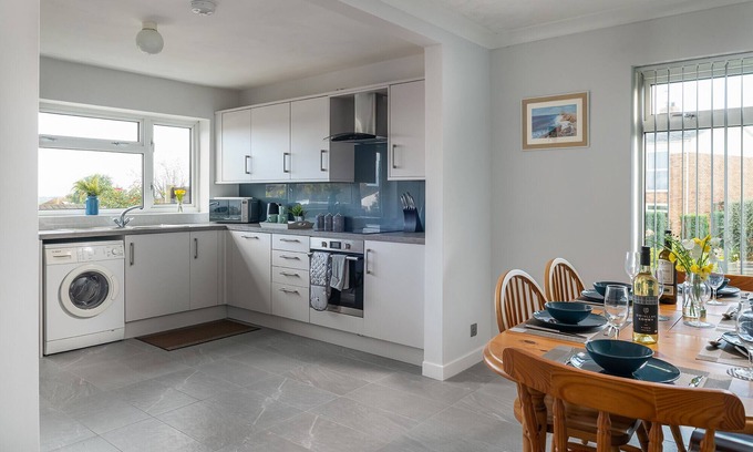 St George Apartment | Alberts Retreat - Three Bedroom Apartment, Sleeps 6