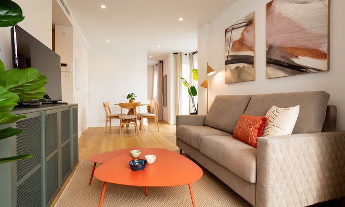 Ciudad Lineal Apartment | Alcala Terrace XIII apartament in Madrid