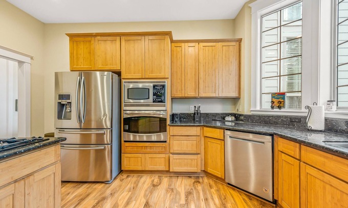 Otis House | Alder Breeze ~Secluded w/spa and lake views~