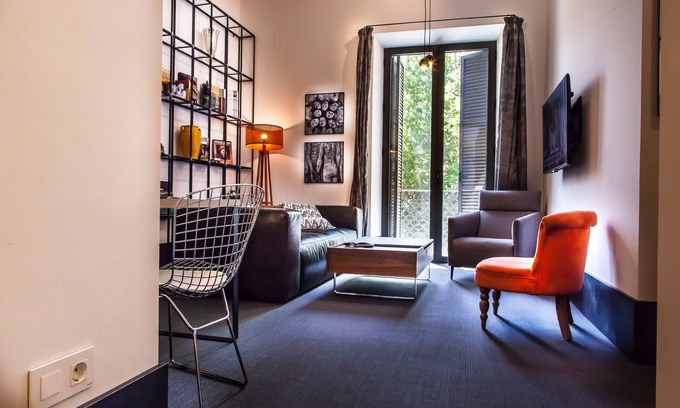 Museo Apartment | Ale Maison Deluxe and exclusive apartment in the best center of Seville. parking