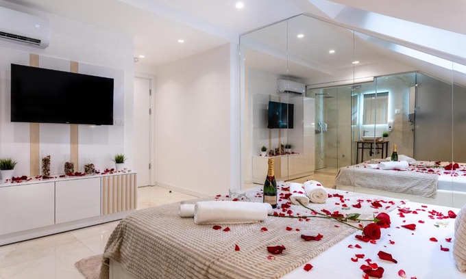 Dorcol Apartment | Alex Central Apartments