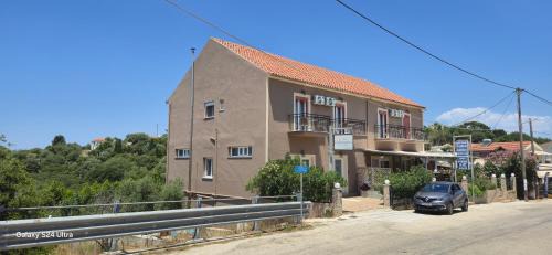 Vasilikiadhes Apartment | Alexia Ferentinou