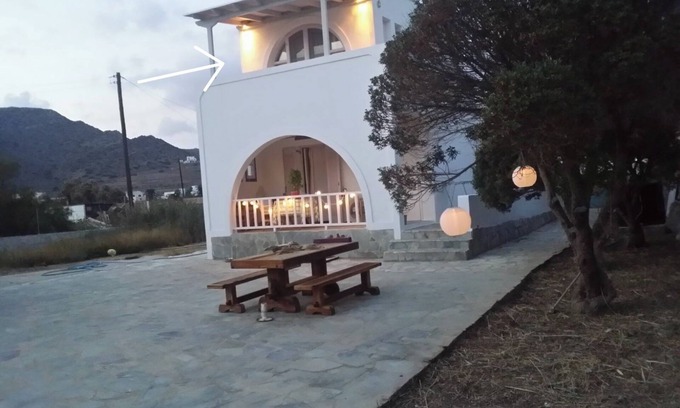 Ios Town Apartment | Alice House At Port of Ios island 150m from the beach
