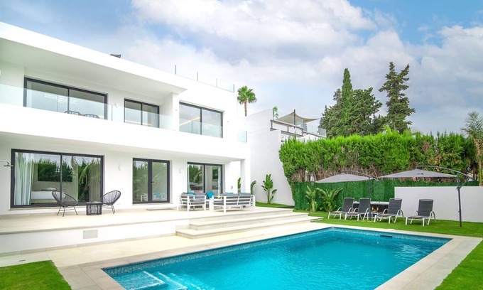 Guadalmina Villa | All About Casa Blanca Guadalmina
