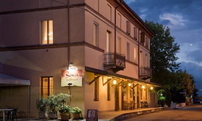 Busseto Hotel | Alle Roncole