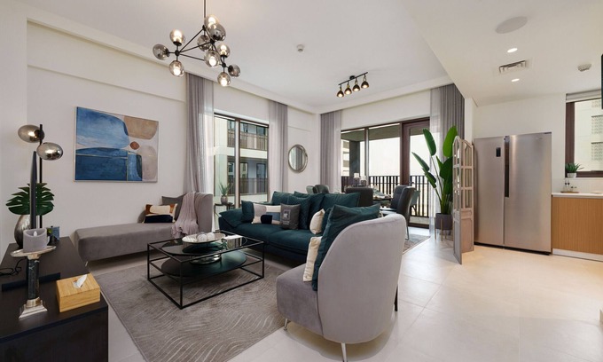 Dubai Apartment | Alluring Modern Apt in Dubai Creek Beach