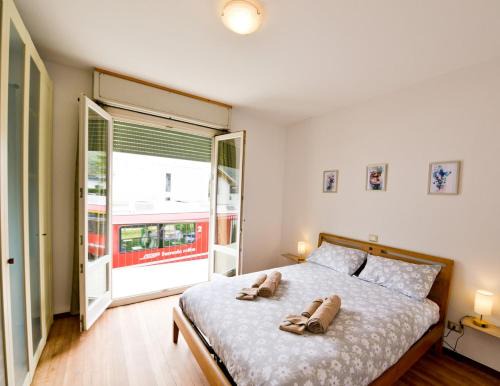 Madonna di Tirano Apartment | Alp Grüm Apartment - 8 min walk to Bernina Express