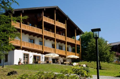 Bischofswiesen Hotel | Alpenvilla Berchtesgaden Hotel Garni