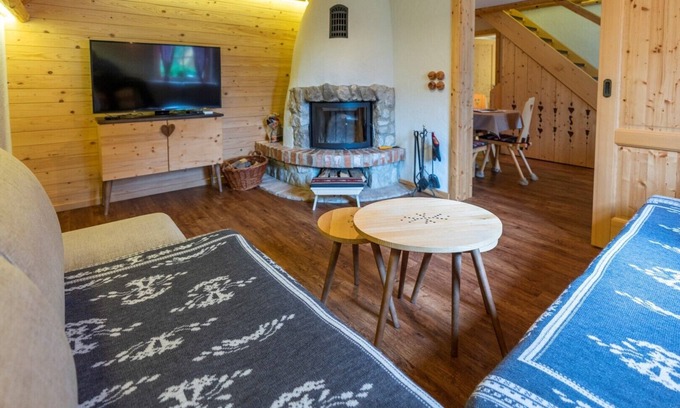 Ukanc Apartment | ALPIK Chalets - Bohinj - A5 - Duplex Three-Bedroom App - Balcony - Fireplace