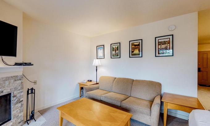 Bend Hotel | Alpine Escape