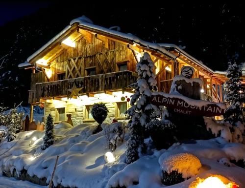 Mareo Apartment | Alpine Mountain Chalet