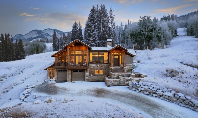 Crested Butte House | Alpine Ski Retreat Hot Tub,Fireplace, Open Kitchen