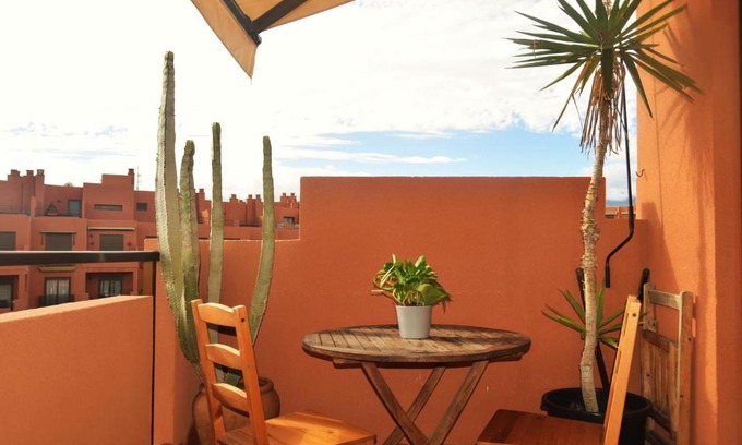 Granadilla de Abona Apartment | alquilaencanarias El Medano Sotavento A, terrace & pool