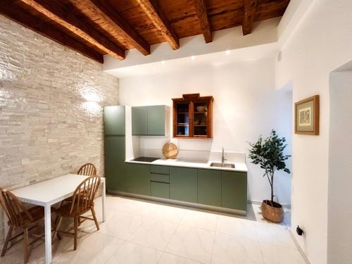 Arco Apartment | Althamer Palace Apartments
