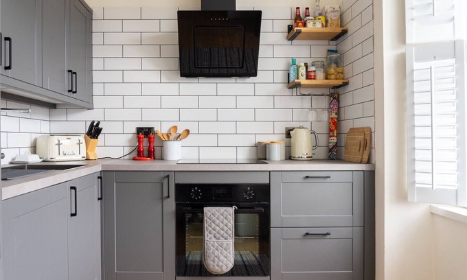 Bonnington Apartment | ALTIDO Gorgeous 1-bed flat near Botanic Gardens